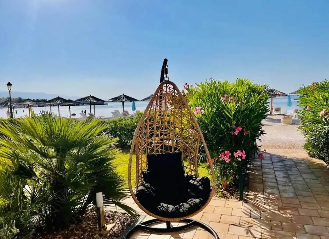 Apartments The Beach Resort فير