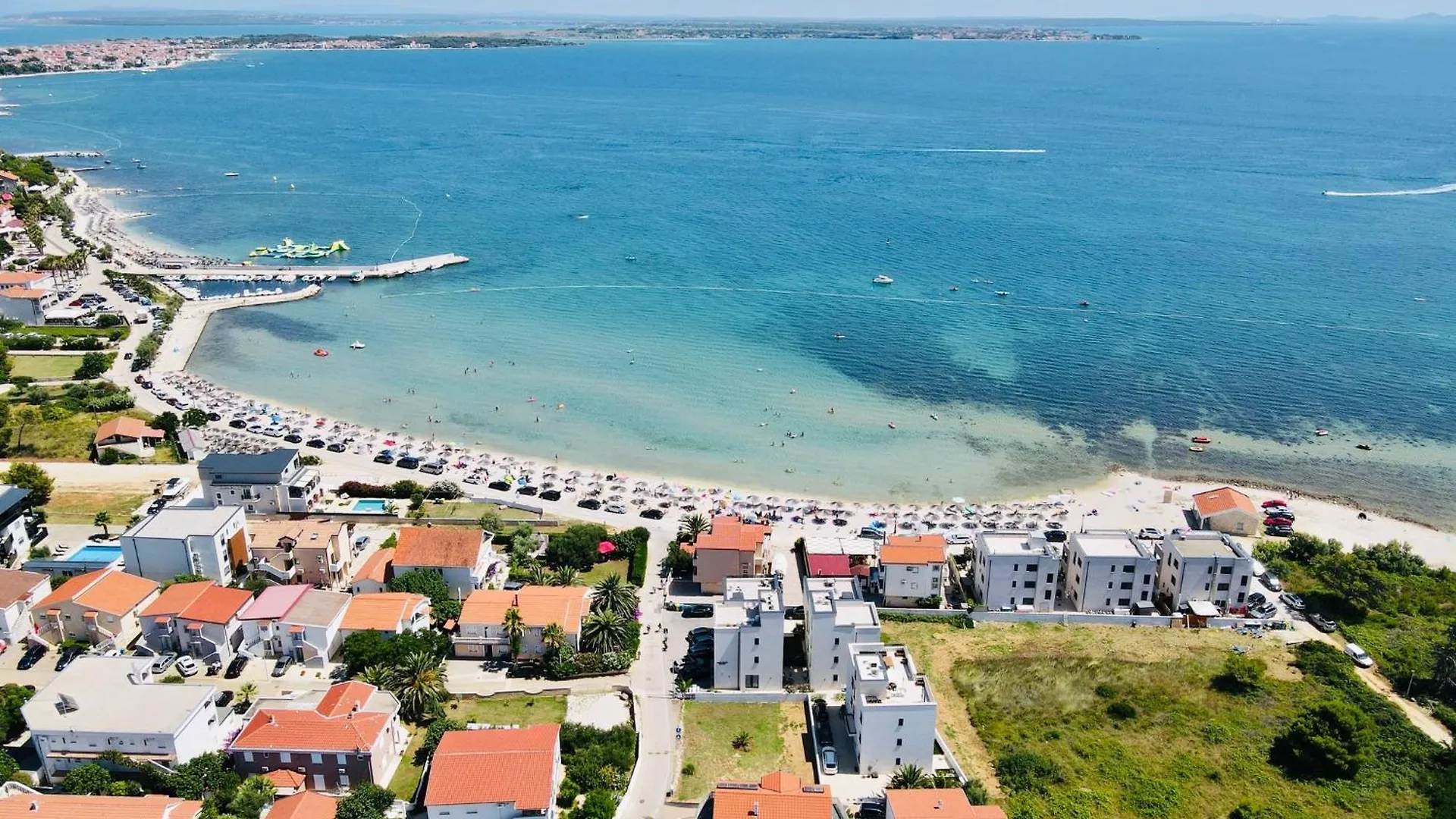Apartments The Beach Resort Vir 0*,